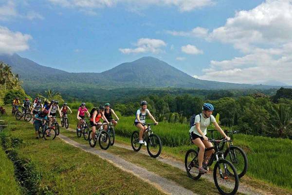 Bali Downhill Kintamni Cycling